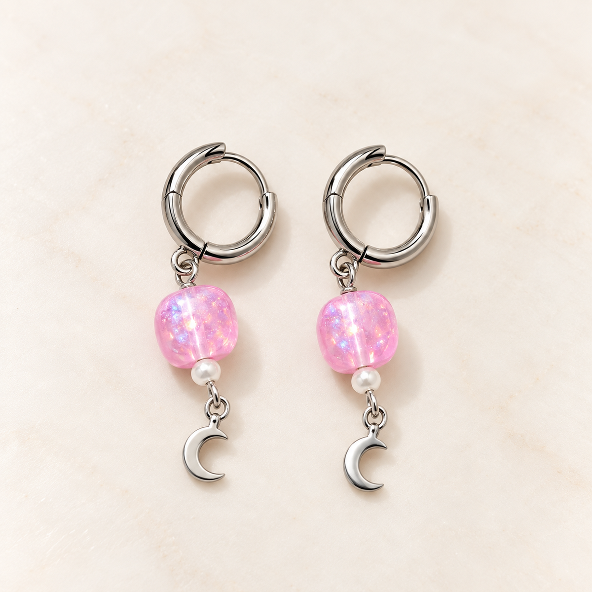 Oorbellen met roze iriserende kralen – Roze Maan Zilver | Enjoia