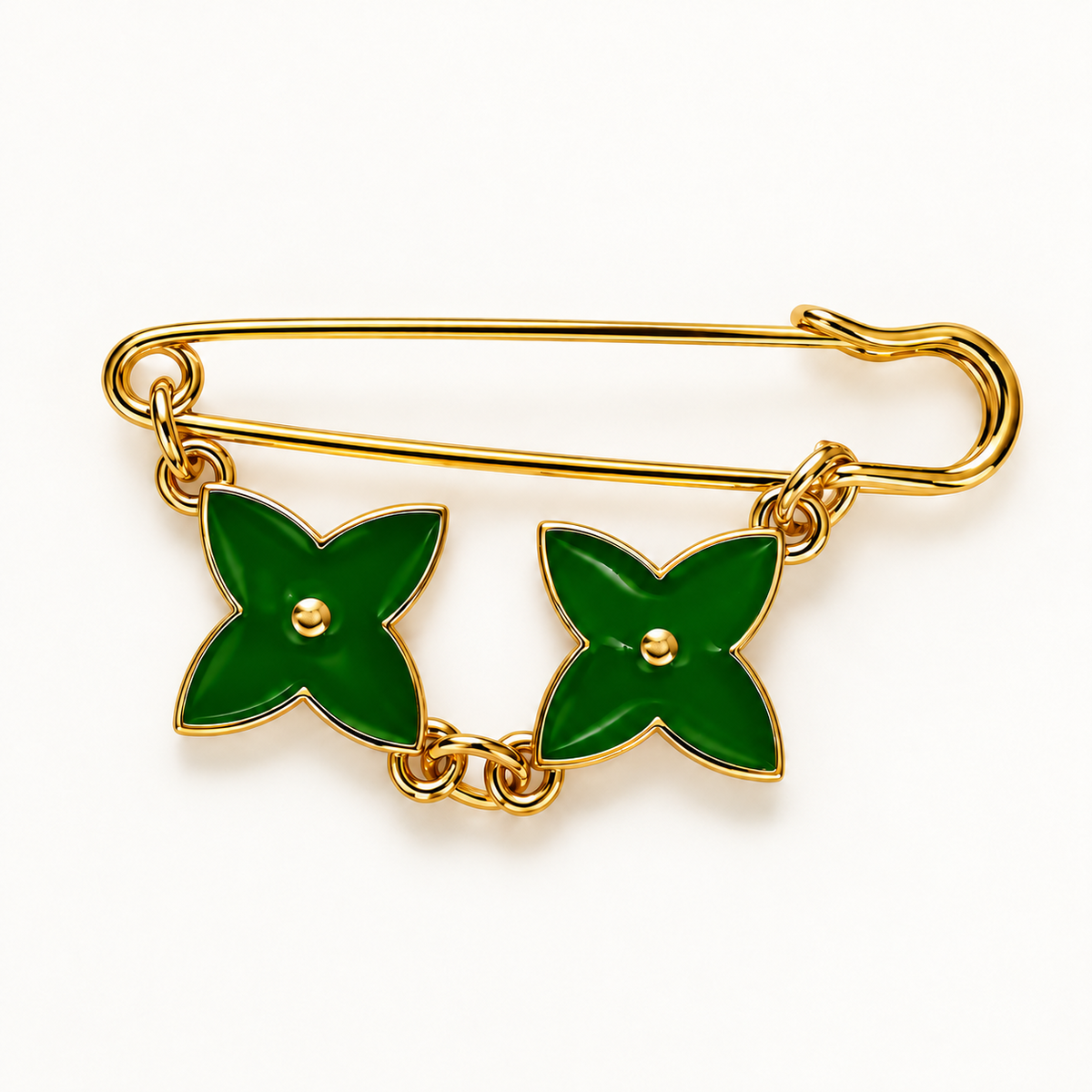 Petal Duo groen: goudkleurige broche met twee donkergroene vierbladige bloemen