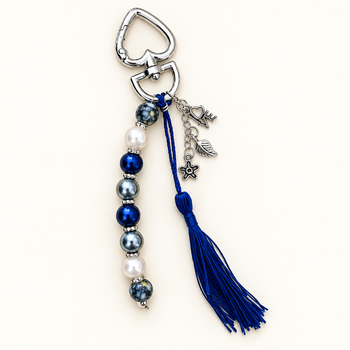 Blue Serenity tassenhanger uit The Blue Mood Duo | Enjoia