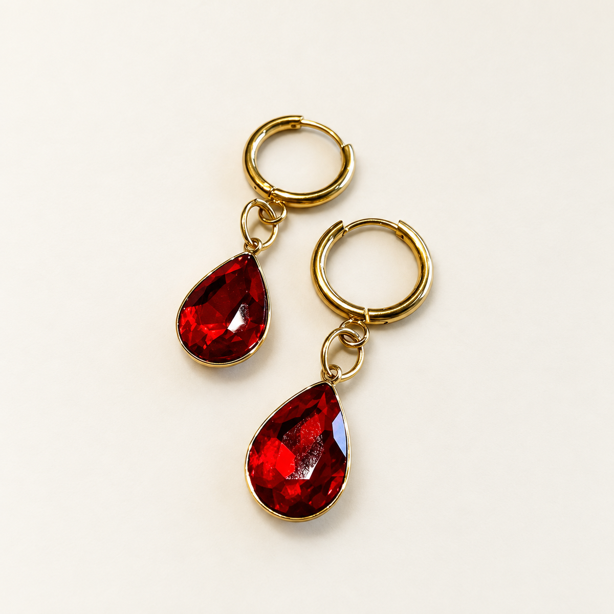 Rouge Desire – originele rode druppeloorbellen voor The Little Bow Gift Ruby Edition