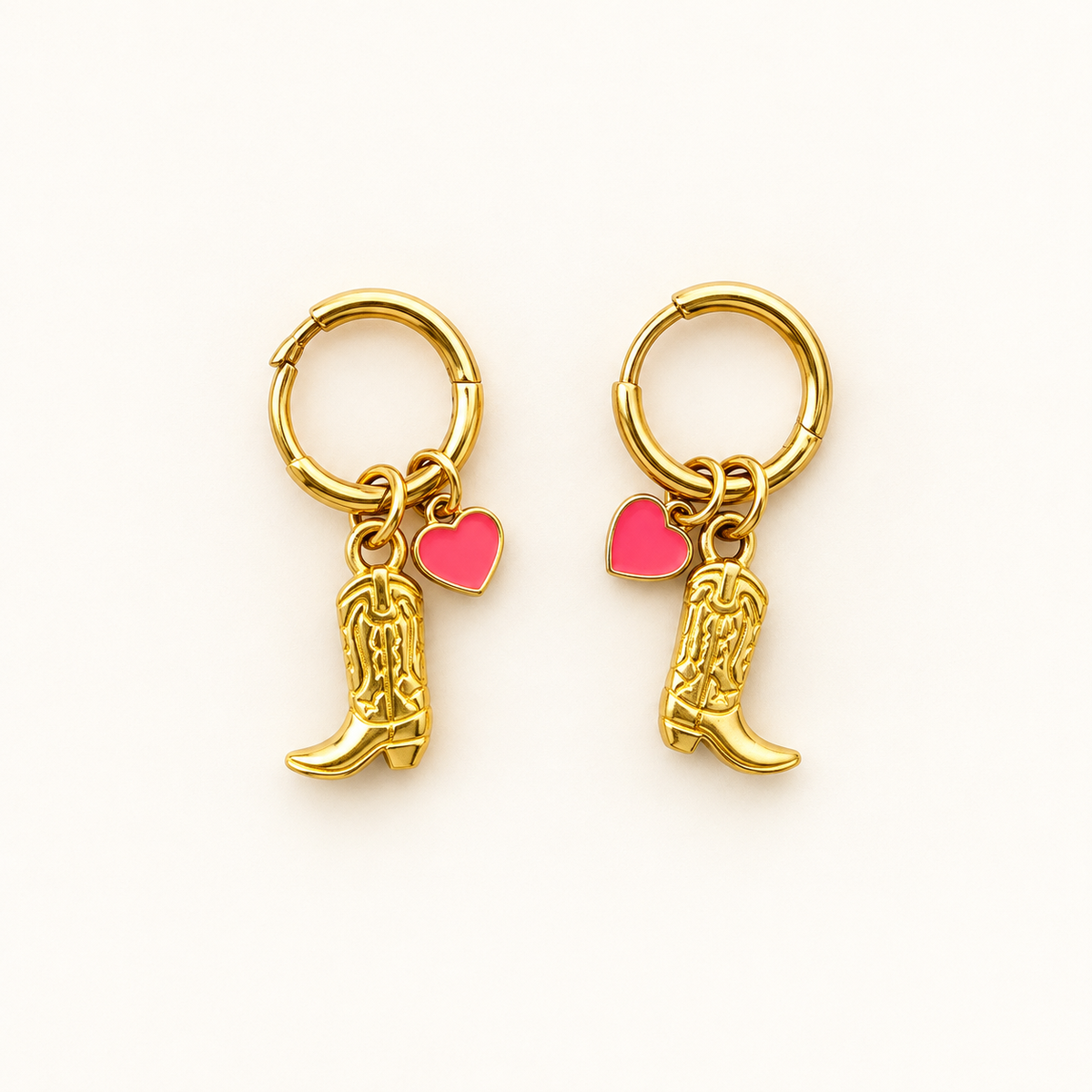Gouden laarzen  en hartjesoorbellen – Rodeo Love | Enjoia