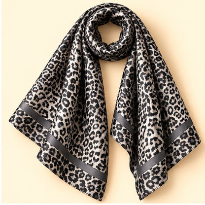 Gloss Muse – Wild & Luxe, print Silver Leopard | Enjoia Jewellery