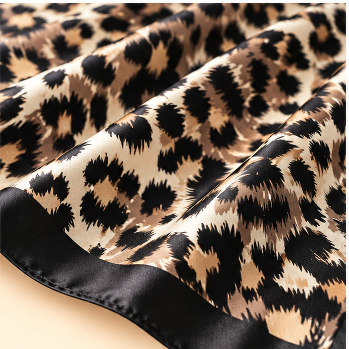 Gloss Muse – Wild & Luxe, print Sable Leopard | Enjoia Jewellery